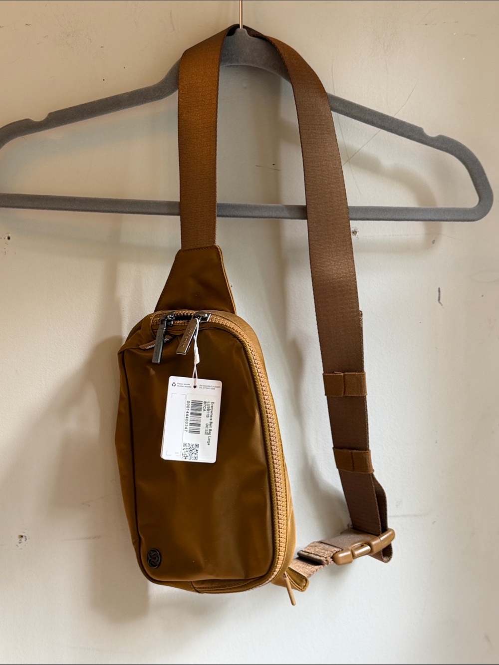Lululemon everywhere belt bag large NWT Caramel